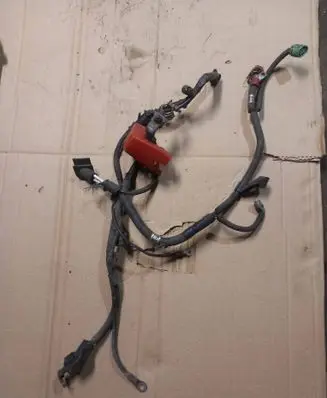 Subaru Outback Positive cable (battery) 