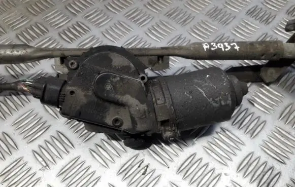 Lexus IS 220D-250-350 Wiper motor 8511026220 85110-26220