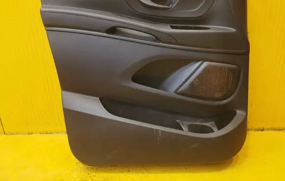 Mercedes-Benz Vito Viano W447 Front door card panel trim A4477606000 A4477200701