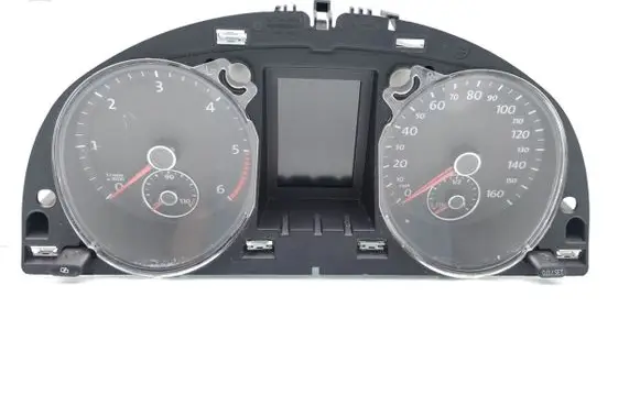 Volkswagen Passat Alltrack Speedometer (instrument cluster) 3AA920970A