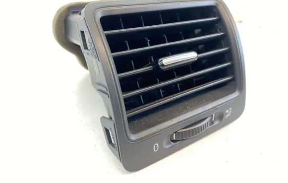 Volkswagen Golf V Dashboard side air vent grill/cover trim 1K0819709 1K0819703B 1355D300490