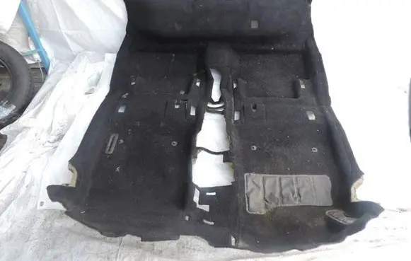 Opel Astra J Interior carpet