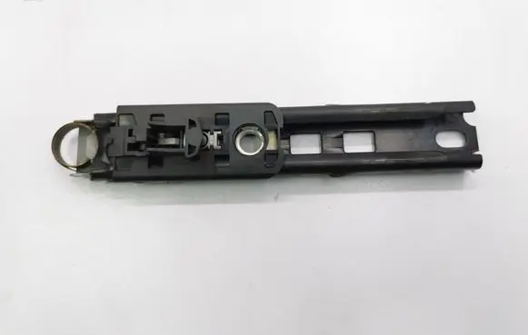 Mercedes-Benz ML W164 Seat belt adjustment rail A2118600688 605987100A