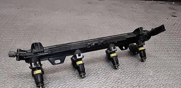 Skoda Fabia Mk1 (6Y) Fuel injectors set 036133319B5 0369060031AG
