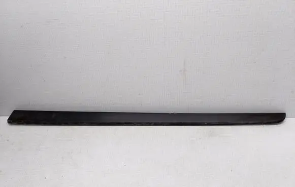 Volvo V70 Front door trim (molding) 30648374