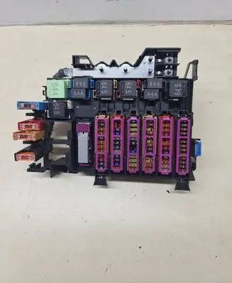 Audi A8 S8 D4 4H Fuse module 4H0907101H