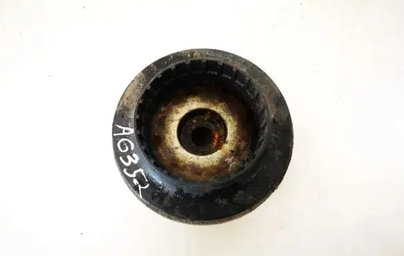 Coil spring mount