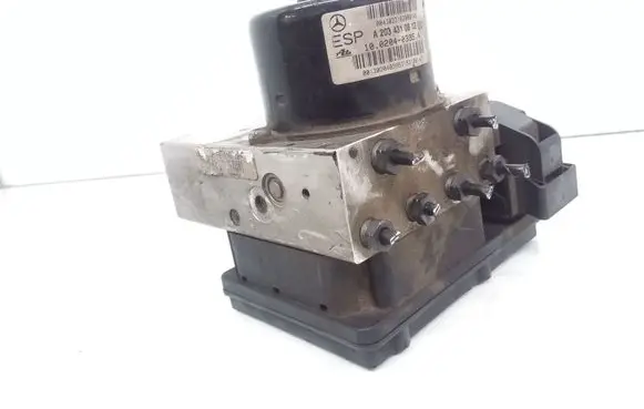 Mercedes-Benz C W203 ABS Pump A2034310812 10020403954 A2095452532