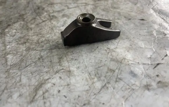 Jeep Cherokee IV KK Fuel Injector clamp holder