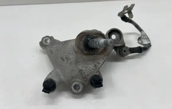 Renault Captur II Engine mounting bracket 112338883R