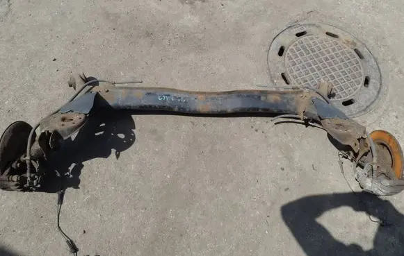 Honda Civic Rear axle beam 