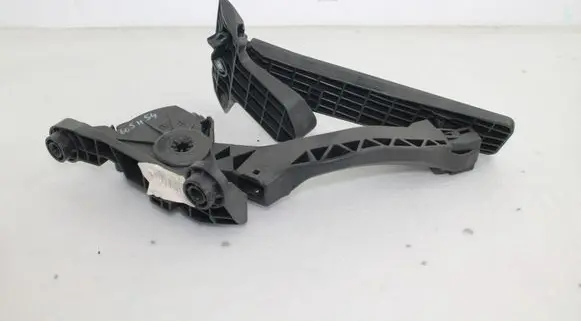 KIA Ceed Accelerator throttle pedal 32700XXXXX