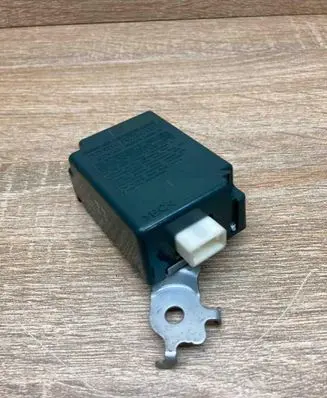 Toyota Prius+ (ZVW40) Tire pressure control unit 8976047040 1584001411
