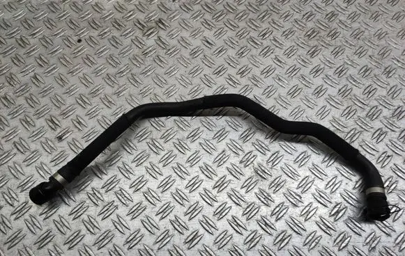 BMW 5 GT F07 Engine coolant pipe/hose 120329T1