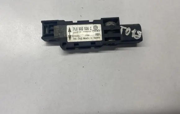 Porsche Cayenne (9PA) Airbag deployment crash/impact sensor 7L0909606