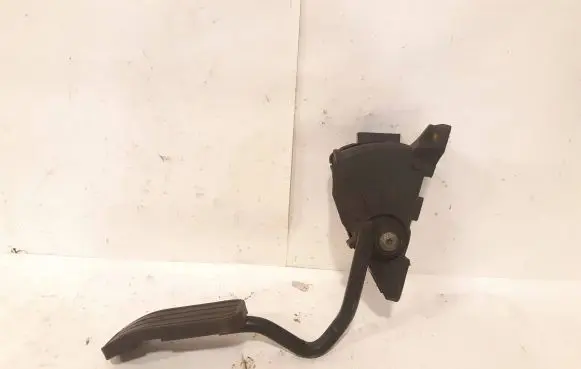 Seat Alhambra (Mk1) Accelerator throttle pedal 7M1723507A 98VW9F836BB 6PV00777002