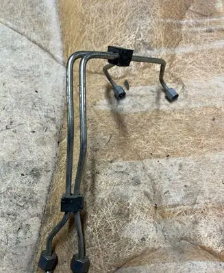 Citroen Berlingo Fuel injector supply line/pipe 