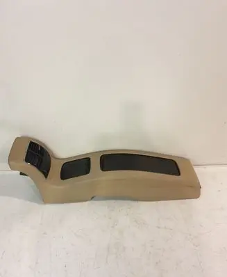 Mercedes-Benz CLS C219 Center console