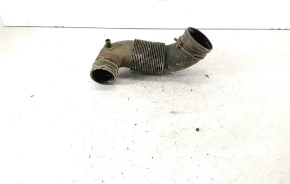Air intake hose/pipe