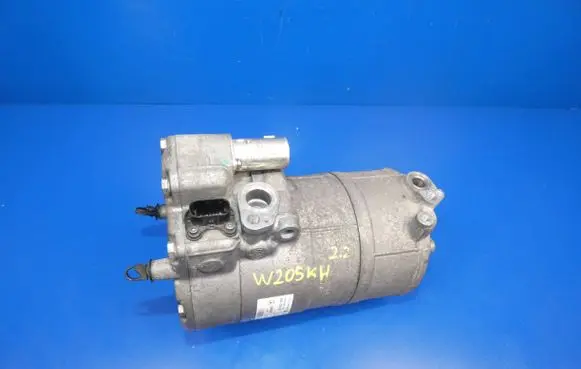 Mercedes-Benz C W205 Air conditioning (A/C) compressor (pump) A0008301901 00049403568