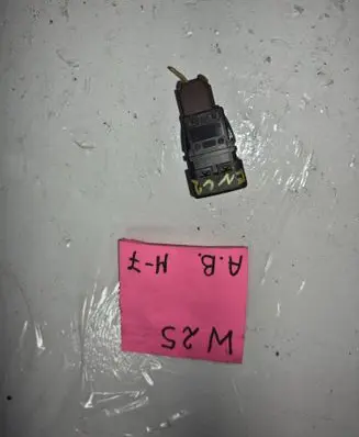 Citroen C2 Other switches/knobs/shifts 95835T02