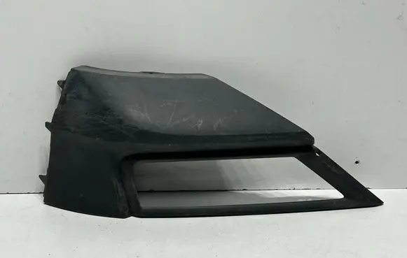 Volkswagen Tiguan Front bumper lower grill 5NA853211A