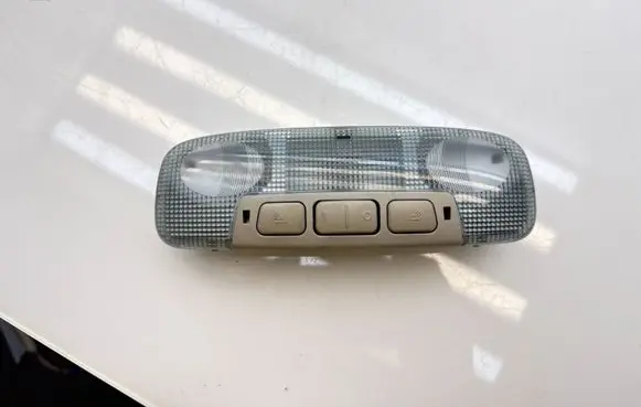 Ford Kuga I Front seat light 
