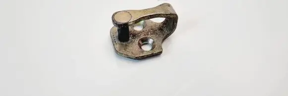 Seat Alhambra (Mk1) Front door lock loop/hook striker 