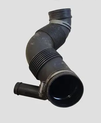 Skoda Octavia Mk2 (1Z) Air intake hose/pipe 3C0129654M