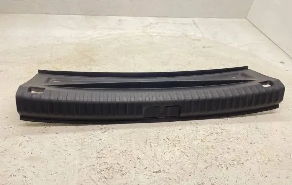 Volkswagen Tiguan Trunk/boot sill cover protection 5N0863459