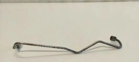 Fuel injector supply line/pipe