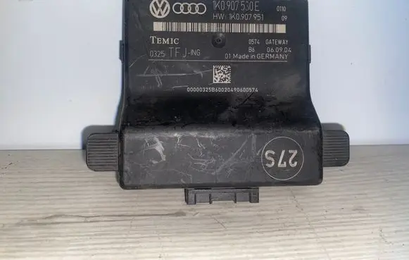 Volkswagen Touran I Gateway control module 1K0907530E 1K0907951
