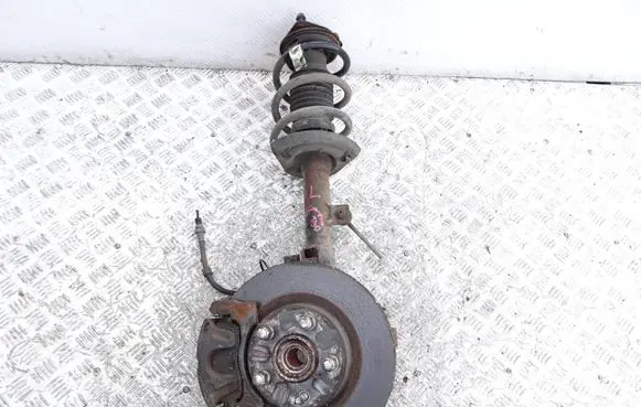 Front wheel hub spindle knuckle