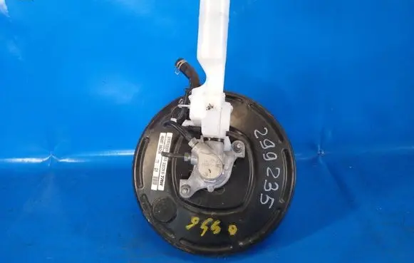 Nissan Sentra B17 Brake booster 472103SG0A