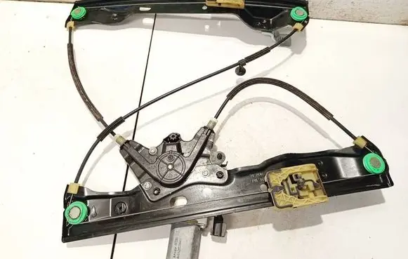 Ford Focus Sliding door window regulator with motor cm51a233201af