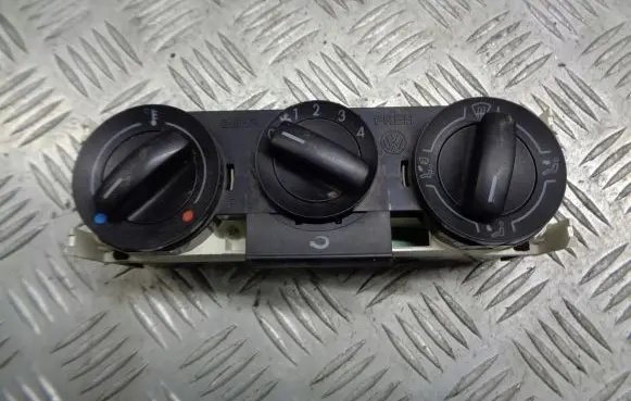 Volkswagen Polo IV 9N3 Interior fan control switch 6Q0819445