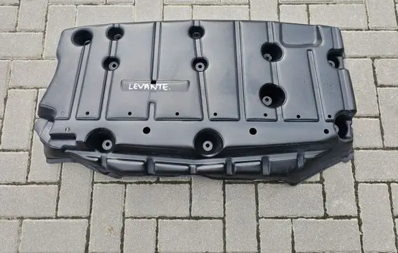 Maserati Levante Side bottom protection 670107814