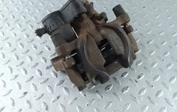 Subaru Levorg Rear brake caliper 26620AL020