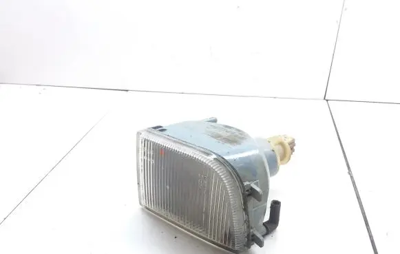 Volkswagen PASSAT B3 Front fog light 3A0953156