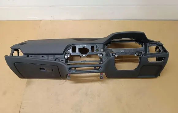 BMW 3 G20 G21 Dashboard lower bottom trim panel 6831270