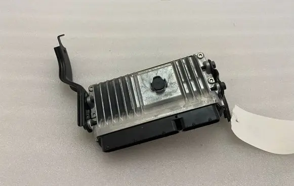 Lexus RX 450H Fuel injection pump control unit/module 896614D380 2768007881