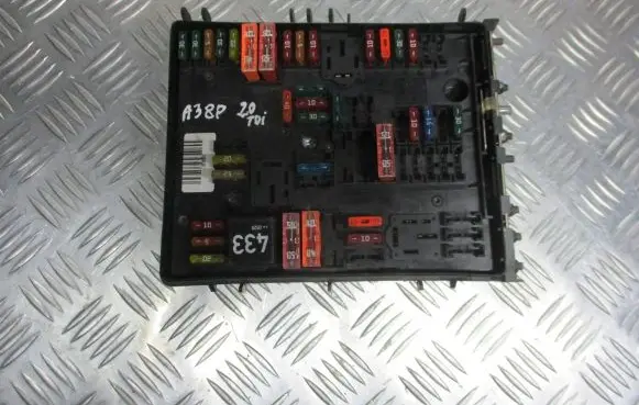 Audi A3 S3 8P Fuse box set