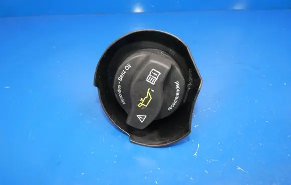 Mercedes-Benz S W222 Oil filler cap A6420100069 0113747A 4012687A