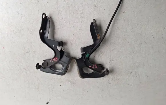 Toyota RAV 4 (XA40) Engine bonnet/hood hinges