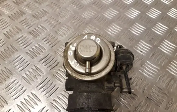 Volkswagen Transporter - Caravelle T5 EGR valve 038131501AA