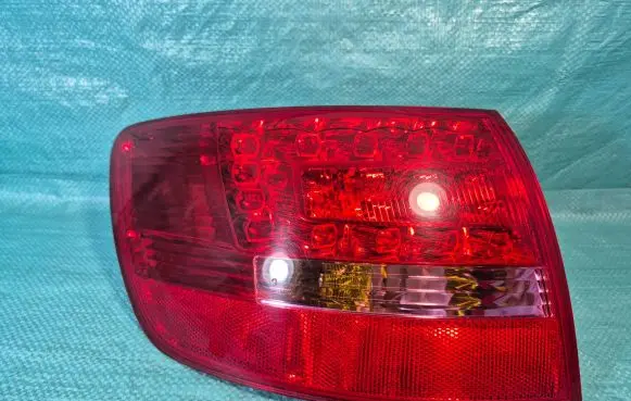 Audi A6 S6 C6 4F Rear/tail lights 4F9945095H 89039574