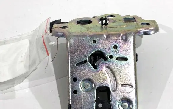 Skoda Rapid (NH) Tailgate exterior lock 8R0827505A