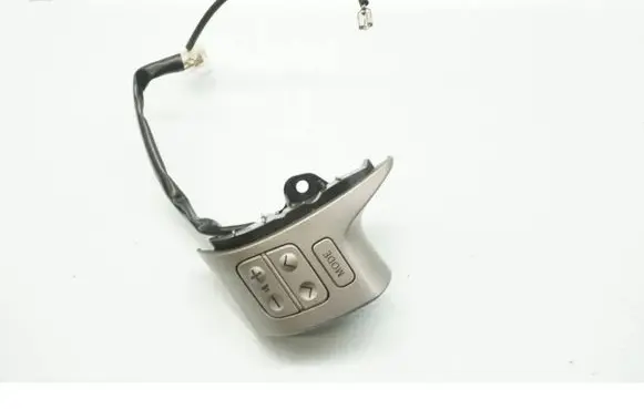 Steering wheel buttons/switches