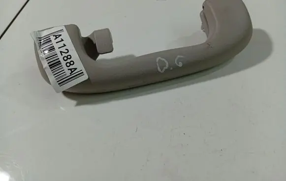Opel Insignia A Rear interior roof grab handle 