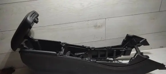 Mercedes-Benz A W176 Center console A1766804801 4533596 1245996B